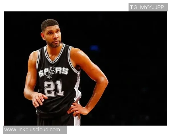 比尔拉塞尔如何将篮球成就转化为社会政治影响力的传奇之路