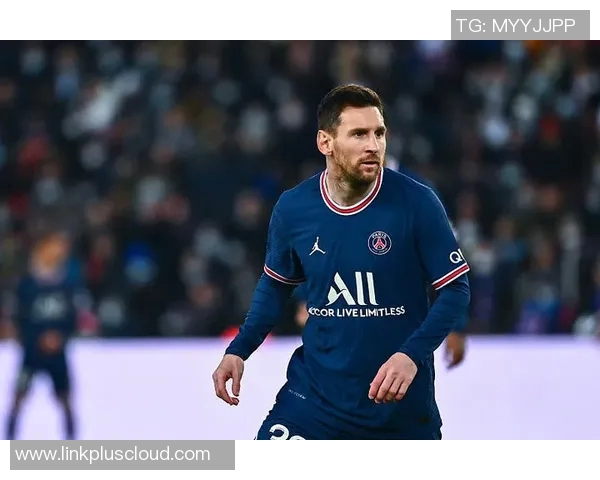 维尼修斯与梅西两位足球天才的风格与成就全面对比分析