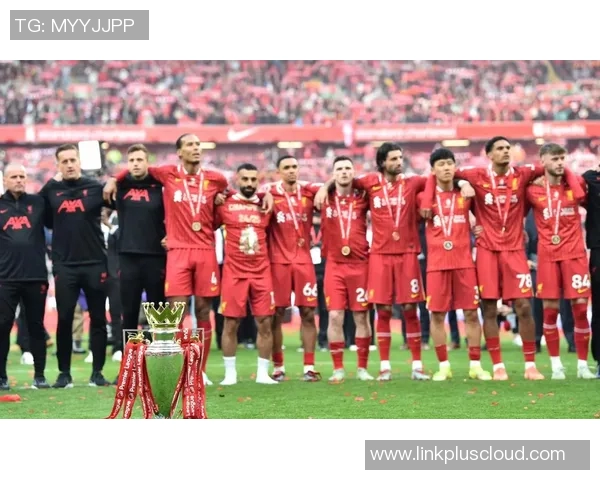 利物浦与阿森纳首发阵容揭晓双方明星球员齐聚一堂争夺胜利